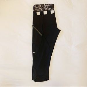 Lululemon Cropped Yoga Pants